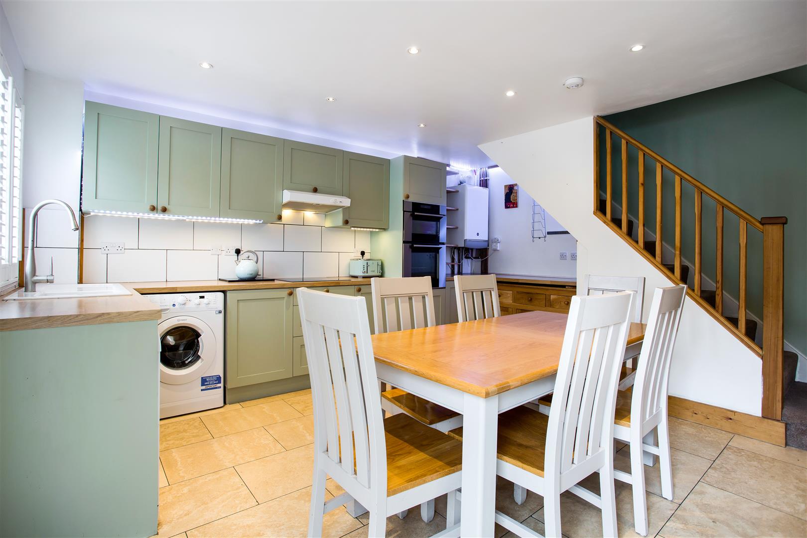 4 bed property in Rectory Square, Stepney